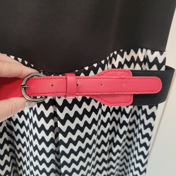 Melanie T Fit n Flare Dress - Picture 4 of 5